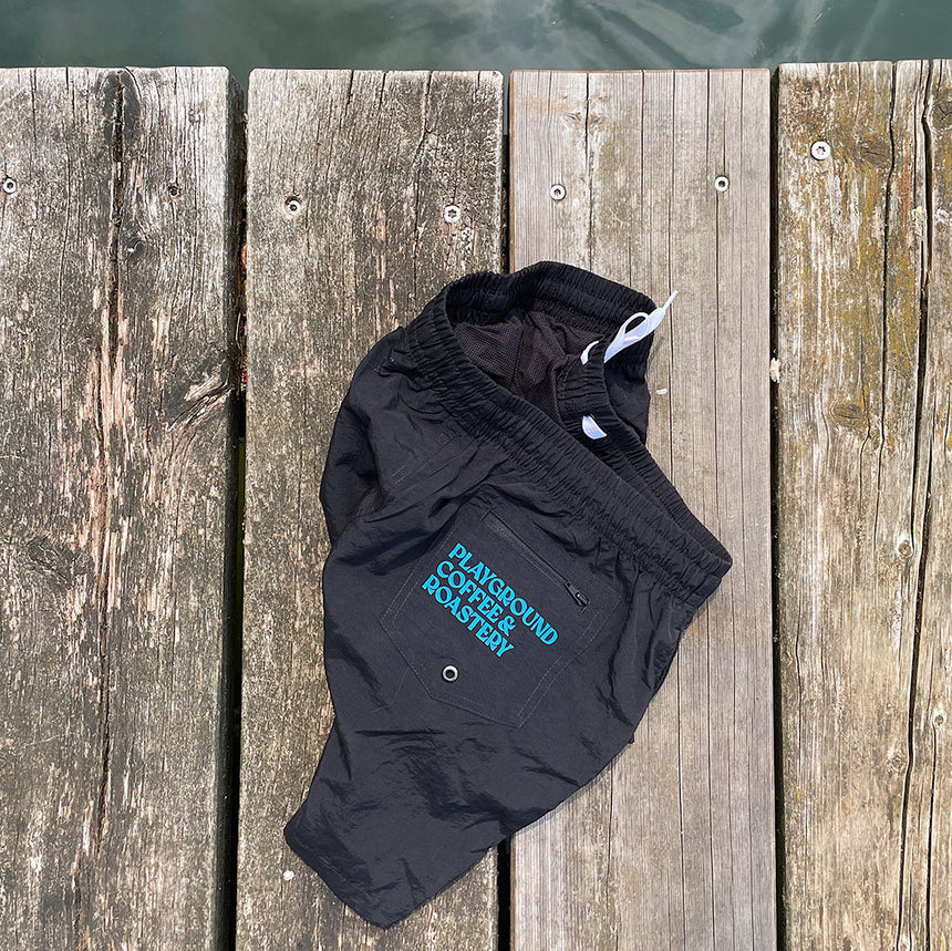 Playground Coffee Kaffeerösterei Hamburg St. Pauli - Badeshorts unisex schwarz
